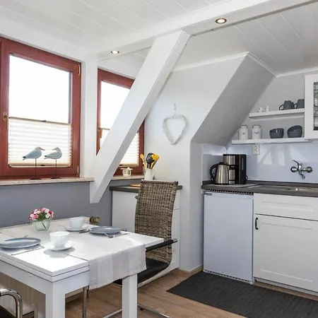 Seestern, Gemuetliche Und Moderne Fuer 2 Personen In 青斯特